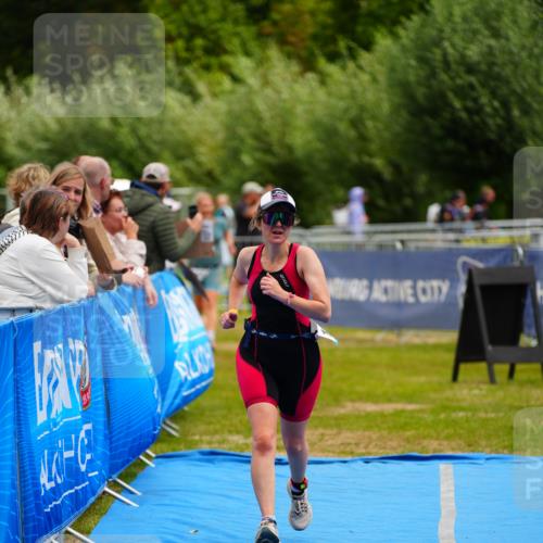 30.08.2026 - Elbe Triathlon Hamburg LAZAROV Photography http://msf.ph/oto/10068854 30.08.2026 12:31:56 Ziel 1591, 1644 meine-sportfotos.de