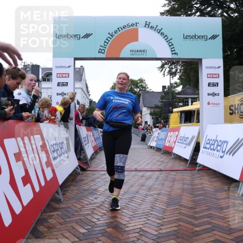 30.08.2026 - Blankeneser Heldenlauf Lena Gebhardt http://msf.ph/oto/10068859 30.08.2026 10:02:04 Ziel 1274, 1409, 1550 meine-sportfotos.de