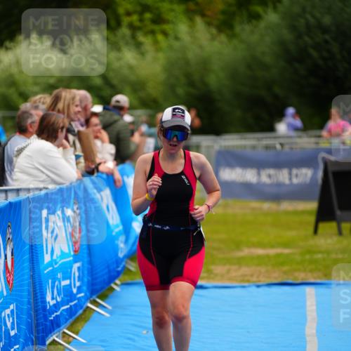 30.08.2026 - Elbe Triathlon Hamburg LAZAROV Photography http://msf.ph/oto/10068864 30.08.2026 12:31:57 Ziel 1644, 1657 meine-sportfotos.de