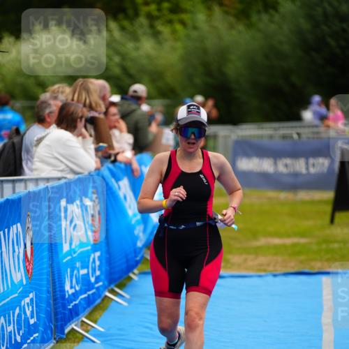 30.08.2026 - Elbe Triathlon Hamburg LAZAROV Photography http://msf.ph/oto/10068868 30.08.2026 12:31:57 Ziel 1644, 1657 meine-sportfotos.de