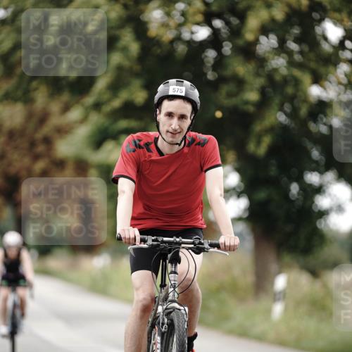 30.08.2026 - Elbe Triathlon Hamburg Michael Burmester http://msf.ph/oto/10068873 30.08.2026 09:36:00 Radfahren 259, 322, 425, 575, 584, 602, 681, 710 meine-sportfotos.de