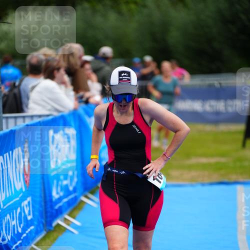 30.08.2026 - Elbe Triathlon Hamburg LAZAROV Photography http://msf.ph/oto/10068885 30.08.2026 12:31:58 Ziel 1644, 1657 meine-sportfotos.de