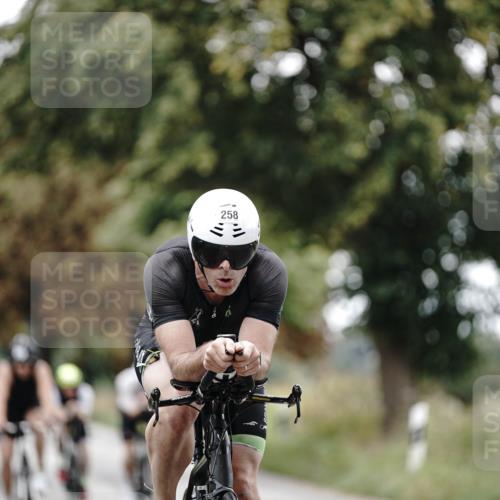 30.08.2026 - Elbe Triathlon Hamburg Michael Burmester http://msf.ph/oto/10068900 30.08.2026 09:36:34 Radfahren 258, 398, 444, 524, 670, 834 meine-sportfotos.de