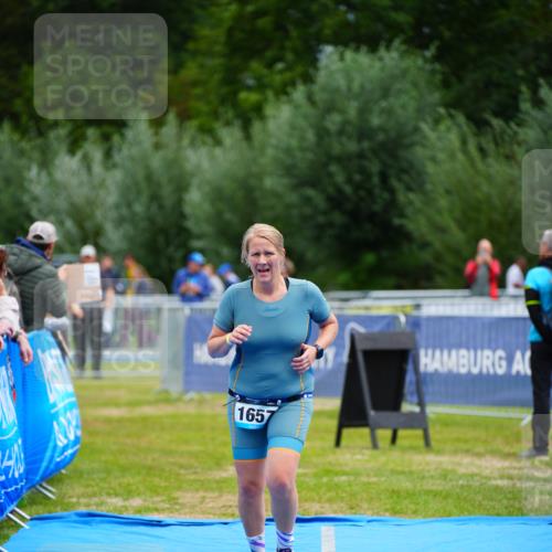 30.08.2026 - Elbe Triathlon Hamburg LAZAROV Photography http://msf.ph/oto/10068902 30.08.2026 12:32:03 Ziel 1614, 1657 meine-sportfotos.de