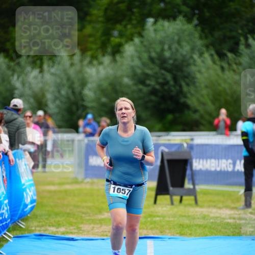 30.08.2026 - Elbe Triathlon Hamburg LAZAROV Photography http://msf.ph/oto/10068908 30.08.2026 12:32:04 Ziel 1614, 1657 meine-sportfotos.de