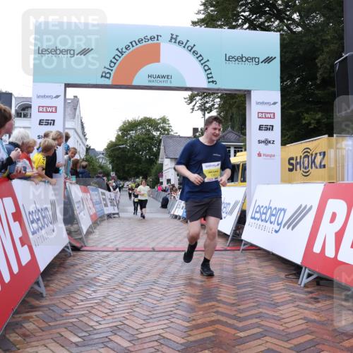30.08.2026 - Blankeneser Heldenlauf Lena Gebhardt http://msf.ph/oto/10068912 30.08.2026 10:02:25 Ziel 1221, 1741 meine-sportfotos.de