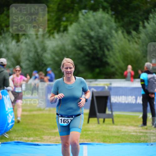 30.08.2026 - Elbe Triathlon Hamburg LAZAROV Photography http://msf.ph/oto/10068915 30.08.2026 12:32:04 Ziel 1614, 1657 meine-sportfotos.de