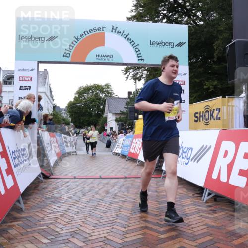 30.08.2026 - Blankeneser Heldenlauf Lena Gebhardt http://msf.ph/oto/10068920 30.08.2026 10:02:25 Ziel 1221, 1741 meine-sportfotos.de