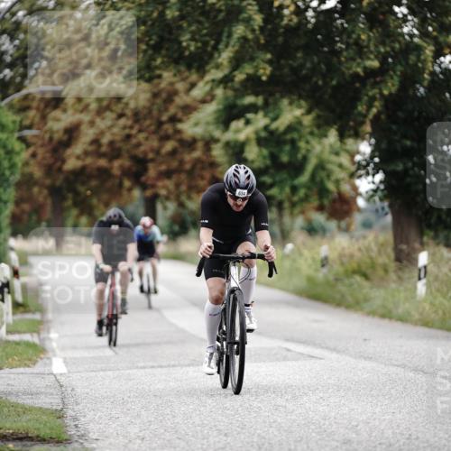 30.08.2026 - Elbe Triathlon Hamburg Michael Burmester http://msf.ph/oto/10068933 30.08.2026 09:37:03 Radfahren 254, 443, 457, 470, 600, 609, 634, 648 meine-sportfotos.de