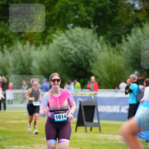 30.08.2026 - Elbe Triathlon Hamburg LAZAROV Photography http://msf.ph/oto/10068937 30.08.2026 12:32:10 Ziel 1614, 1669 meine-sportfotos.de