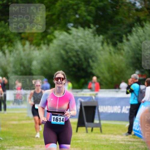 30.08.2026 - Elbe Triathlon Hamburg LAZAROV Photography http://msf.ph/oto/10068939 30.08.2026 12:32:10 Ziel 1614, 1669 meine-sportfotos.de