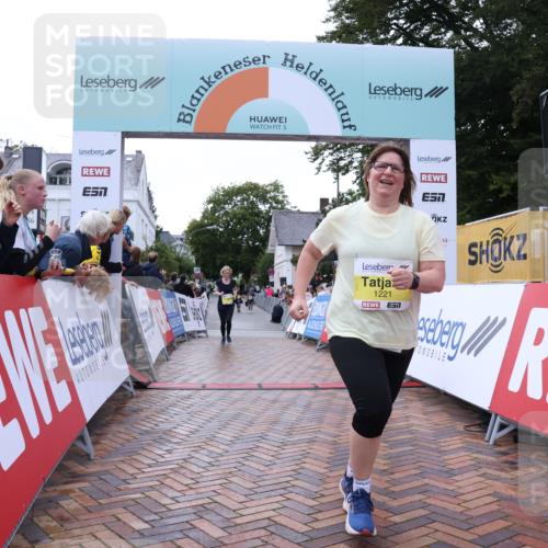 30.08.2026 - Blankeneser Heldenlauf Lena Gebhardt http://msf.ph/oto/10068958 30.08.2026 10:02:30 Ziel 1221, 1285, 1741 meine-sportfotos.de