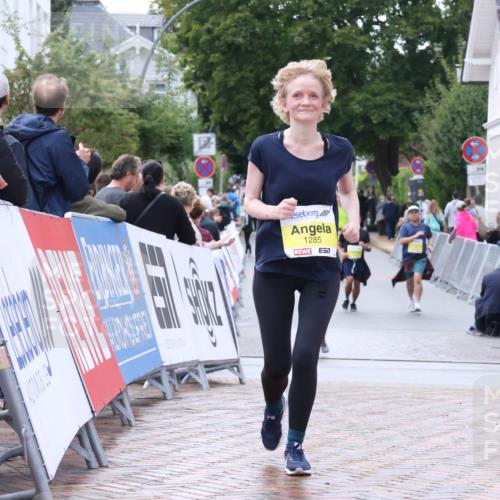 30.08.2026 - Blankeneser Heldenlauf Lena Gebhardt http://msf.ph/oto/10068967 30.08.2026 10:02:31 Ziel 1221, 1285, 1741 meine-sportfotos.de