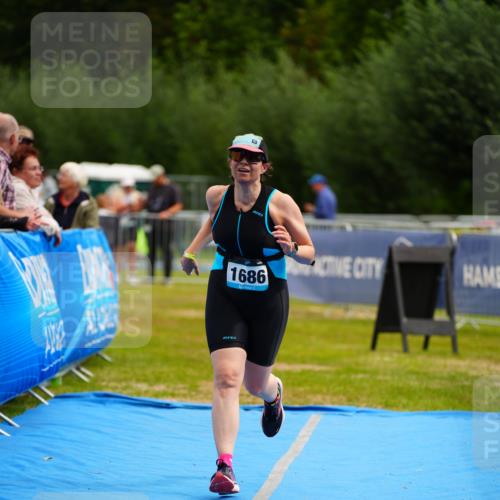 30.08.2026 - Elbe Triathlon Hamburg LAZAROV Photography http://msf.ph/oto/10068972 30.08.2026 12:32:30 Ziel 1686 meine-sportfotos.de