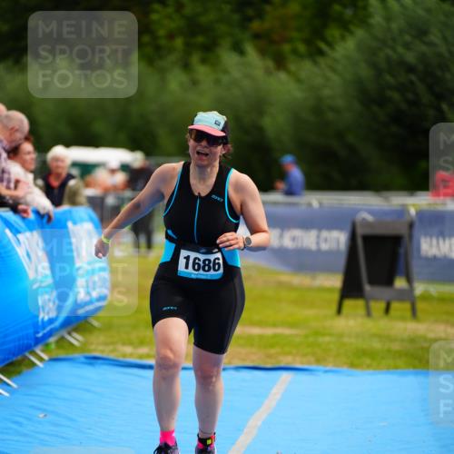 30.08.2026 - Elbe Triathlon Hamburg LAZAROV Photography http://msf.ph/oto/10068981 30.08.2026 12:32:31 Ziel 1686 meine-sportfotos.de
