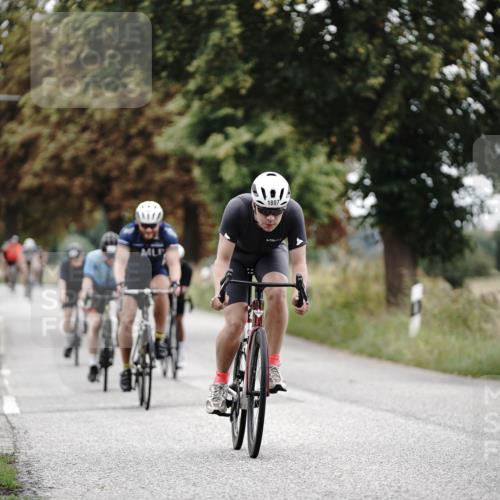 30.08.2026 - Elbe Triathlon Hamburg Michael Burmester http://msf.ph/oto/10068983 30.08.2026 09:37:41 Radfahren 362, 439, 497, 555, 642, 1897 meine-sportfotos.de