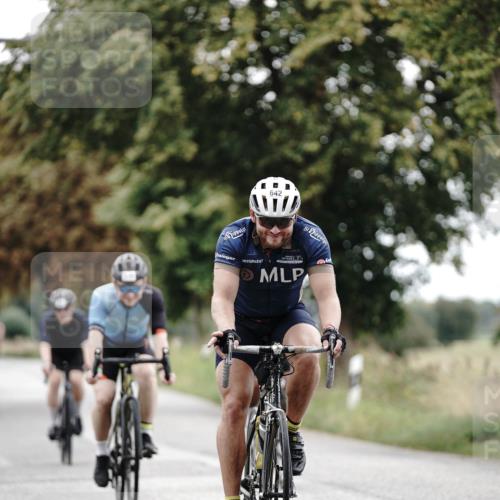 30.08.2026 - Elbe Triathlon Hamburg Michael Burmester http://msf.ph/oto/10068987 30.08.2026 09:37:42 Radfahren 356, 362, 439, 497, 555, 642, 711, 1897 meine-sportfotos.de