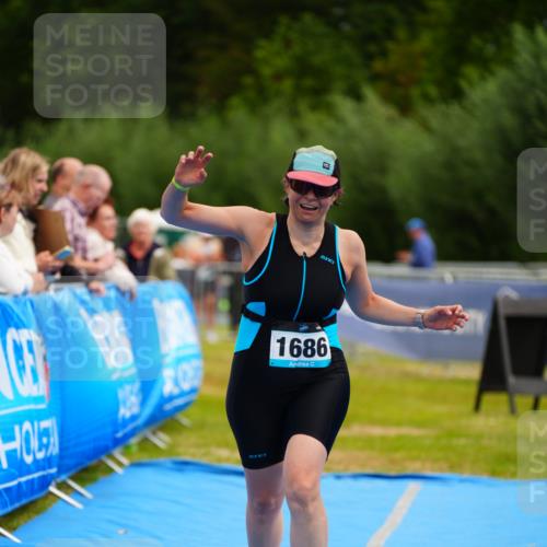 30.08.2026 - Elbe Triathlon Hamburg LAZAROV Photography http://msf.ph/oto/10068988 30.08.2026 12:32:31 Ziel 1686 meine-sportfotos.de