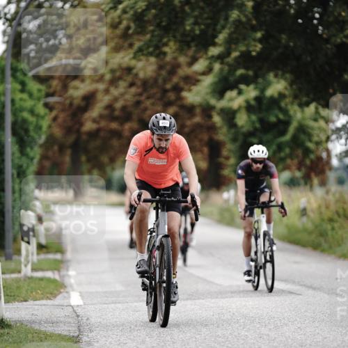 30.08.2026 - Elbe Triathlon Hamburg Michael Burmester http://msf.ph/oto/10069003 30.08.2026 09:37:52 Radfahren 320, 356, 451, 550, 711, 739, 761 meine-sportfotos.de