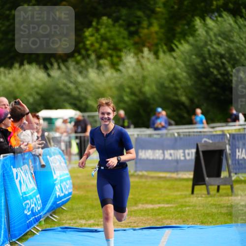 30.08.2026 - Elbe Triathlon Hamburg LAZAROV Photography http://msf.ph/oto/10069042 30.08.2026 12:33:07 Ziel 1497 meine-sportfotos.de