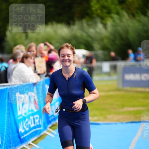 30.08.2026 - Elbe Triathlon Hamburg LAZAROV Photography http://msf.ph/oto/10069066 30.08.2026 12:33:09 Ziel 1497 meine-sportfotos.de