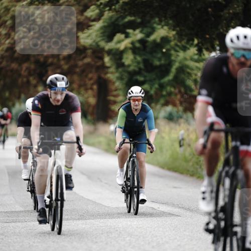 30.08.2026 - Elbe Triathlon Hamburg Michael Burmester http://msf.ph/oto/10069067 30.08.2026 09:38:37 Radfahren 262, 289, 352, 410, 462, 668, 693 meine-sportfotos.de