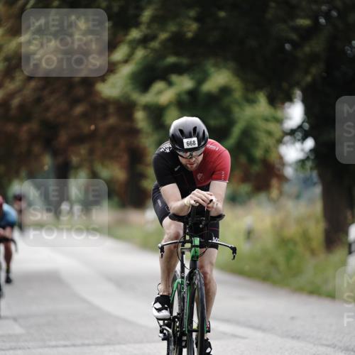 30.08.2026 - Elbe Triathlon Hamburg Michael Burmester http://msf.ph/oto/10069079 30.08.2026 09:38:42 Radfahren 262, 289, 663, 668 meine-sportfotos.de
