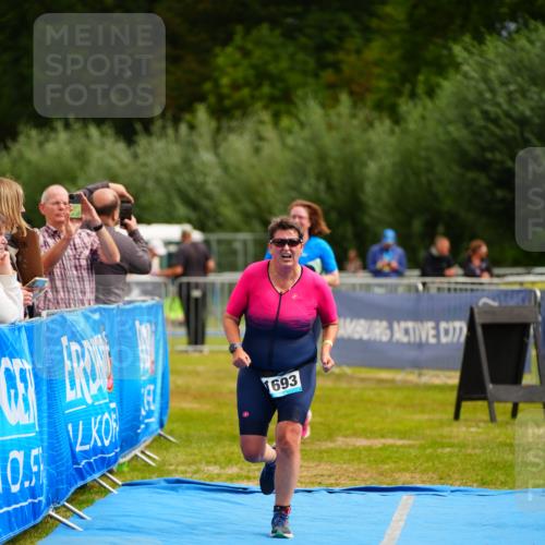 30.08.2026 - Elbe Triathlon Hamburg LAZAROV Photography http://msf.ph/oto/10069080 30.08.2026 12:33:33 Ziel 1651, 1693 meine-sportfotos.de