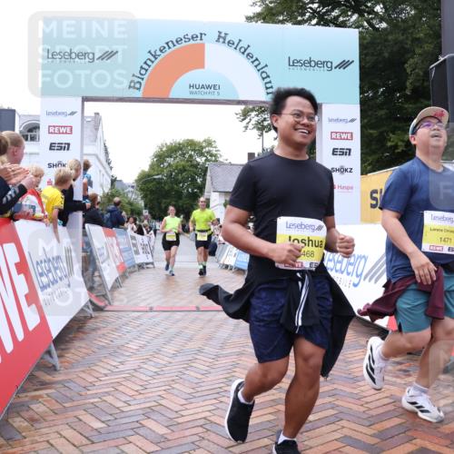 30.08.2026 - Blankeneser Heldenlauf Lena Gebhardt http://msf.ph/oto/10069089 30.08.2026 10:02:44 Ziel 1134, 1356, 1468, 1471, 1515 meine-sportfotos.de