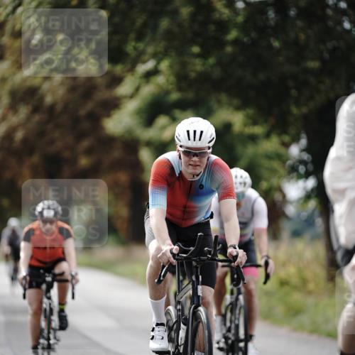 30.08.2026 - Elbe Triathlon Hamburg Michael Burmester http://msf.ph/oto/10069133 30.08.2026 09:39:26 Radfahren 363, 429, 437, 529, 621, 712, 742, 757 meine-sportfotos.de