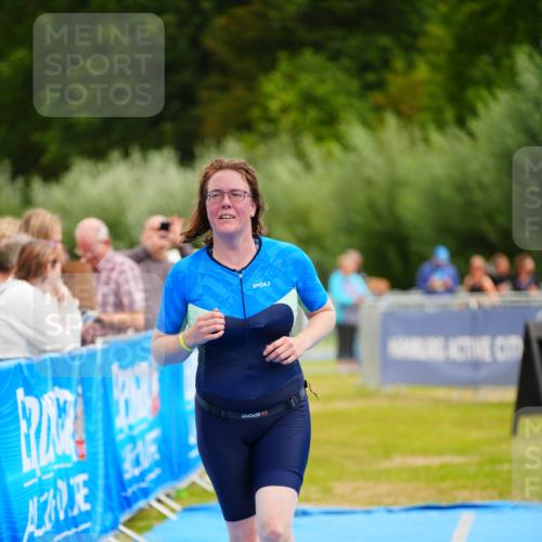 30.08.2026 - Elbe Triathlon Hamburg LAZAROV Photography http://msf.ph/oto/10069138 30.08.2026 12:33:38 Ziel 1651, 1693 meine-sportfotos.de