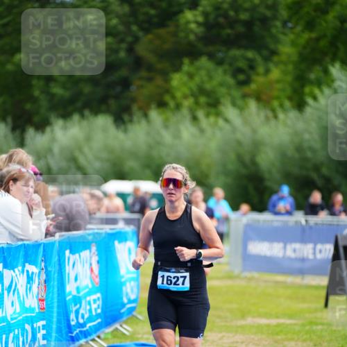 30.08.2026 - Elbe Triathlon Hamburg LAZAROV Photography http://msf.ph/oto/10069171 30.08.2026 12:33:48 Ziel 1592, 1627 meine-sportfotos.de