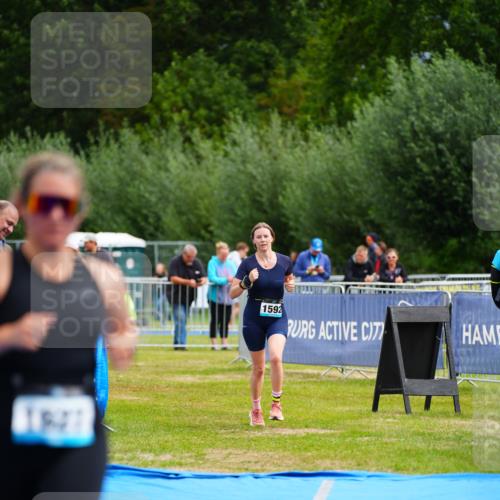 30.08.2026 - Elbe Triathlon Hamburg LAZAROV Photography http://msf.ph/oto/10069176 30.08.2026 12:33:50 Ziel 1592, 1627 meine-sportfotos.de