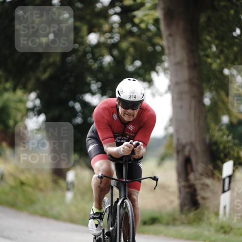 30.08.2026 - Elbe Triathlon Hamburg Michael Burmester http://msf.ph/oto/10069186 30.08.2026 09:39:49 Radfahren 314, 557, 604, 633, 872 meine-sportfotos.de