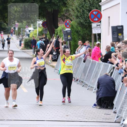 30.08.2026 - Blankeneser Heldenlauf Lena Gebhardt http://msf.ph/oto/10069201 30.08.2026 10:03:00 Ziel 1565 meine-sportfotos.de