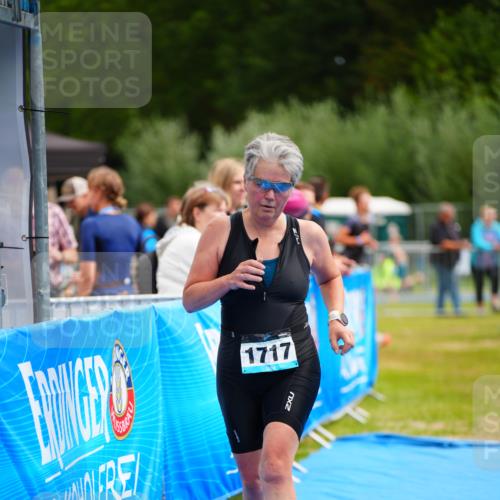 30.08.2026 - Elbe Triathlon Hamburg LAZAROV Photography http://msf.ph/oto/10069235 30.08.2026 12:34:23 Ziel 1717 meine-sportfotos.de