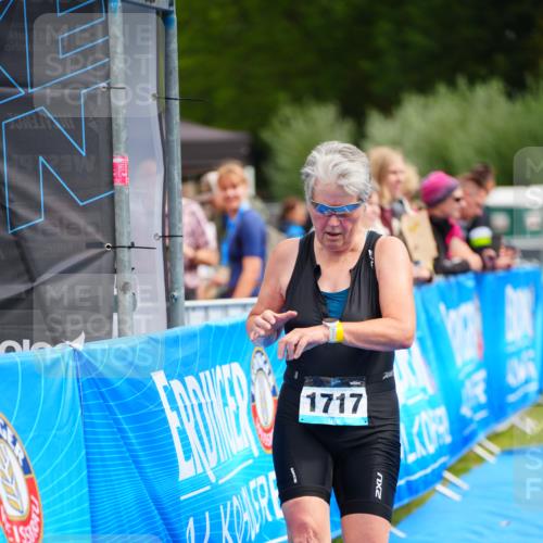 30.08.2026 - Elbe Triathlon Hamburg LAZAROV Photography http://msf.ph/oto/10069245 30.08.2026 12:34:23 Ziel 1717 meine-sportfotos.de