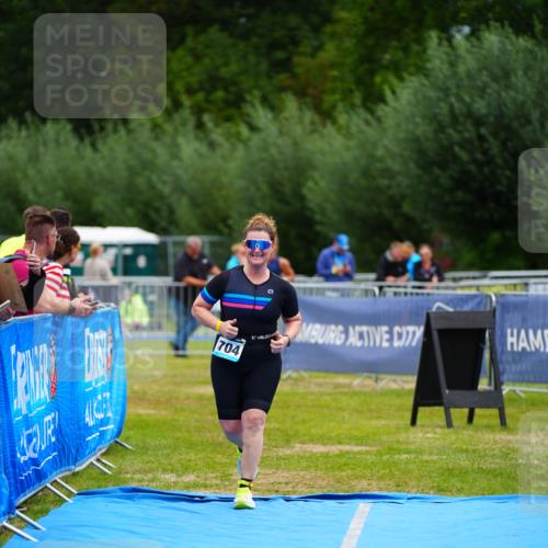 30.08.2026 - Elbe Triathlon Hamburg LAZAROV Photography http://msf.ph/oto/10069256 30.08.2026 12:35:03 Ziel 1704 meine-sportfotos.de