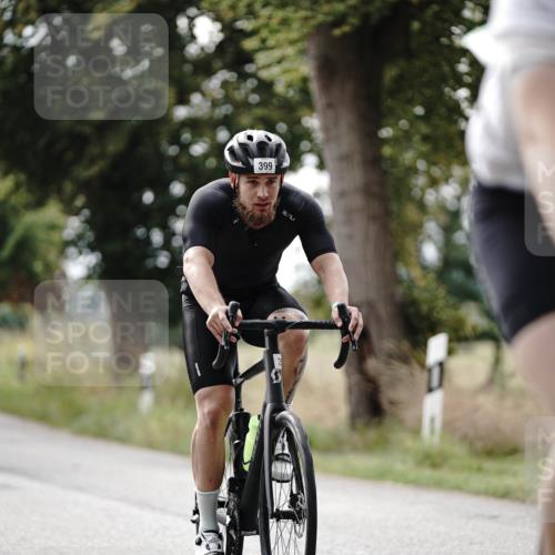 30.08.2026 - Elbe Triathlon Hamburg Michael Burmester http://msf.ph/oto/10069261 30.08.2026 09:40:40 Radfahren 288, 318, 397, 399, 403, 404, 676 meine-sportfotos.de