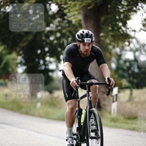 30.08.2026 - Elbe Triathlon Hamburg Michael Burmester http://msf.ph/oto/10069262 30.08.2026 09:40:40 Radfahren 288, 318, 397, 399, 403, 404, 676 meine-sportfotos.de
