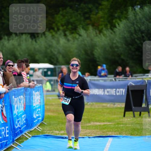 30.08.2026 - Elbe Triathlon Hamburg LAZAROV Photography http://msf.ph/oto/10069267 30.08.2026 12:35:04 Ziel 1704 meine-sportfotos.de