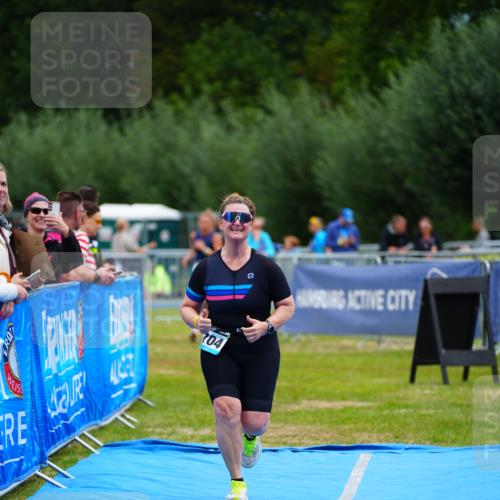 30.08.2026 - Elbe Triathlon Hamburg LAZAROV Photography http://msf.ph/oto/10069269 30.08.2026 12:35:04 Ziel 1704 meine-sportfotos.de