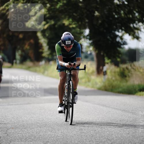 30.08.2026 - Elbe Triathlon Hamburg Michael Burmester http://msf.ph/oto/10069278 30.08.2026 09:40:56 Radfahren 245, 351, 382, 581 meine-sportfotos.de