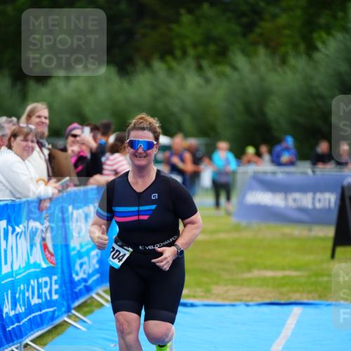 30.08.2026 - Elbe Triathlon Hamburg LAZAROV Photography http://msf.ph/oto/10069289 30.08.2026 12:35:06 Ziel 1674, 1704 meine-sportfotos.de