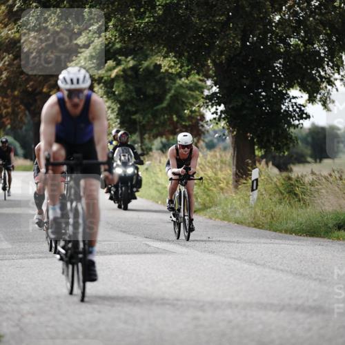 30.08.2026 - Elbe Triathlon Hamburg Michael Burmester http://msf.ph/oto/10069290 30.08.2026 09:41:03 Radfahren 251, 294, 341, 347, 382, 581, 802, 1896 meine-sportfotos.de