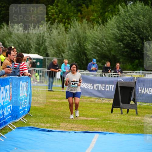 30.08.2026 - Elbe Triathlon Hamburg LAZAROV Photography http://msf.ph/oto/10069335 30.08.2026 12:35:56 Ziel 1476 meine-sportfotos.de