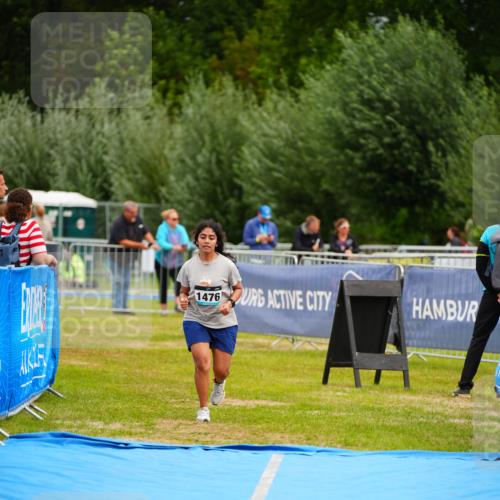 30.08.2026 - Elbe Triathlon Hamburg LAZAROV Photography http://msf.ph/oto/10069340 30.08.2026 12:35:57 Ziel 1476 meine-sportfotos.de