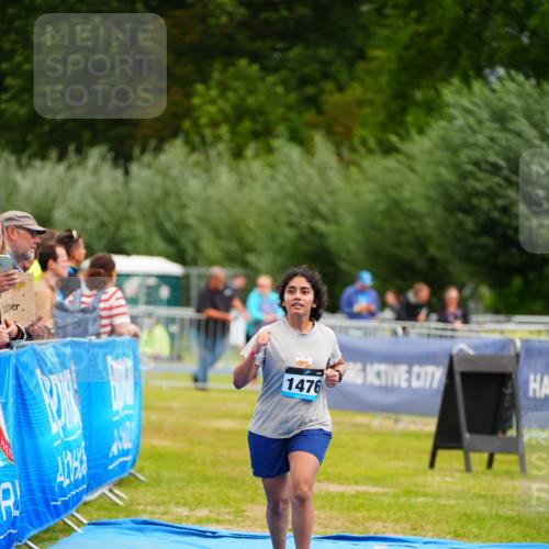 30.08.2026 - Elbe Triathlon Hamburg LAZAROV Photography http://msf.ph/oto/10069365 30.08.2026 12:35:59 Ziel 1476 meine-sportfotos.de