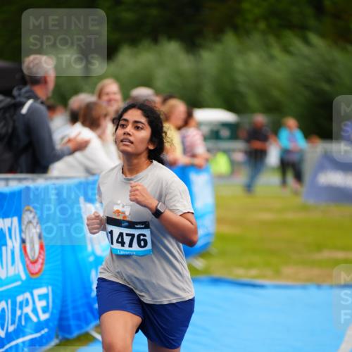 30.08.2026 - Elbe Triathlon Hamburg LAZAROV Photography http://msf.ph/oto/10069376 30.08.2026 12:36:01 Ziel 1476 meine-sportfotos.de