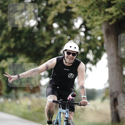 30.08.2026 - Elbe Triathlon Hamburg Michael Burmester http://msf.ph/oto/10069392 30.08.2026 09:41:58 Radfahren 328, 334, 491, 611 meine-sportfotos.de